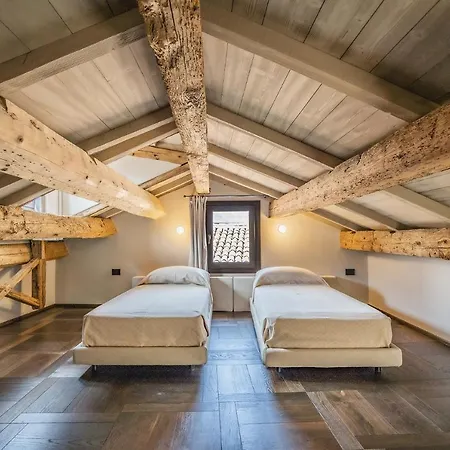 Corte Rubbi 11 Secret Terrace Appartement